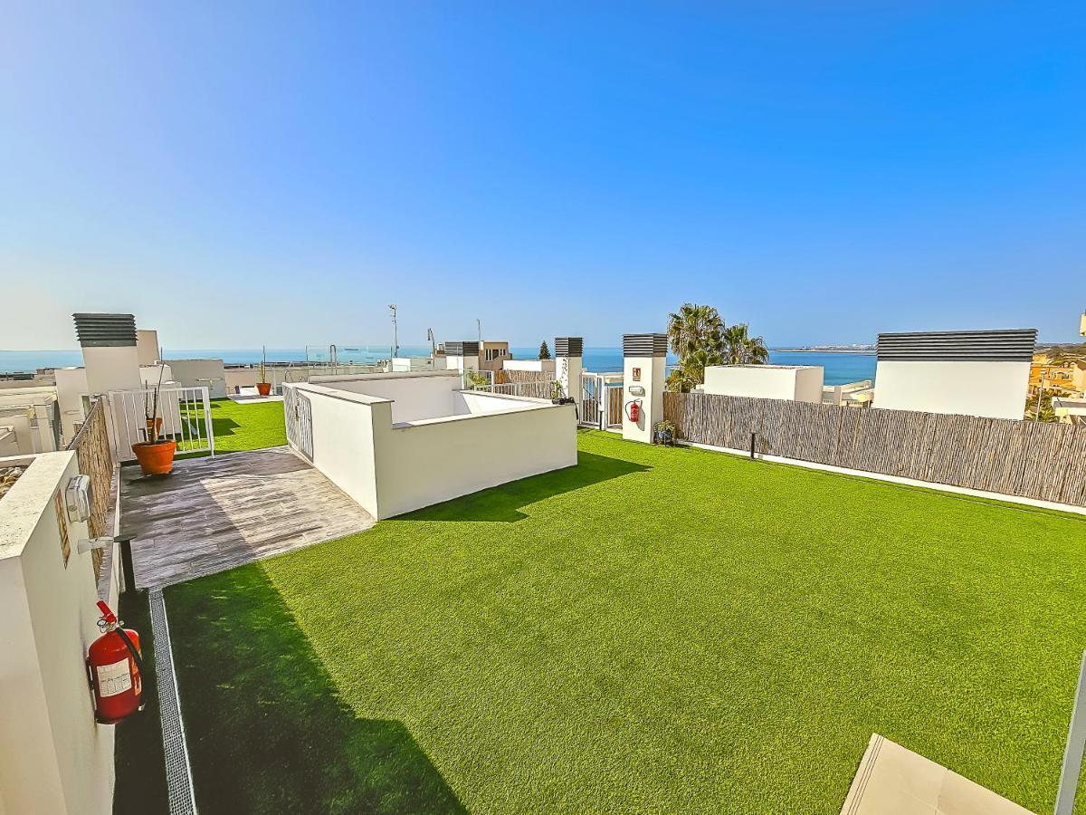 Oceanfront Duplex With A Rooftop Pool And Terrace 圣玛丽亚港 外观 照片